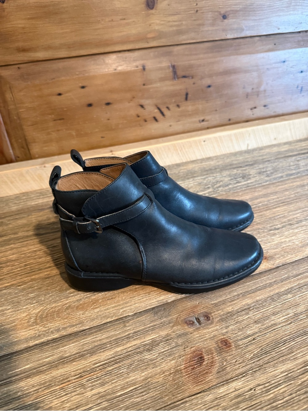Rockport women’s Black Leather Ankle Boots